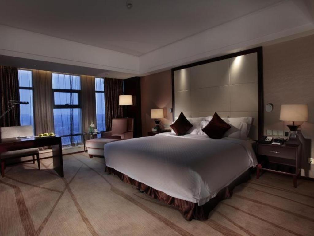 White Swan Hotel Чанша Екстериор снимка