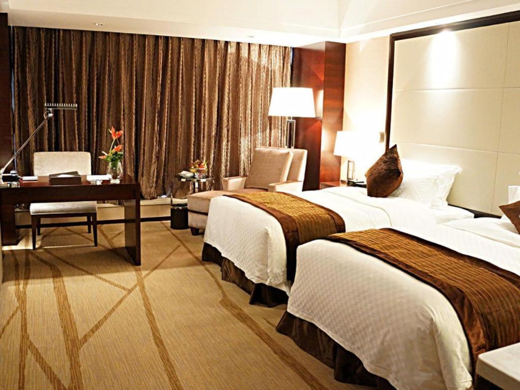 White Swan Hotel Чанша Екстериор снимка