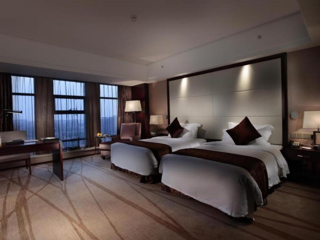 White Swan Hotel Чанша Екстериор снимка