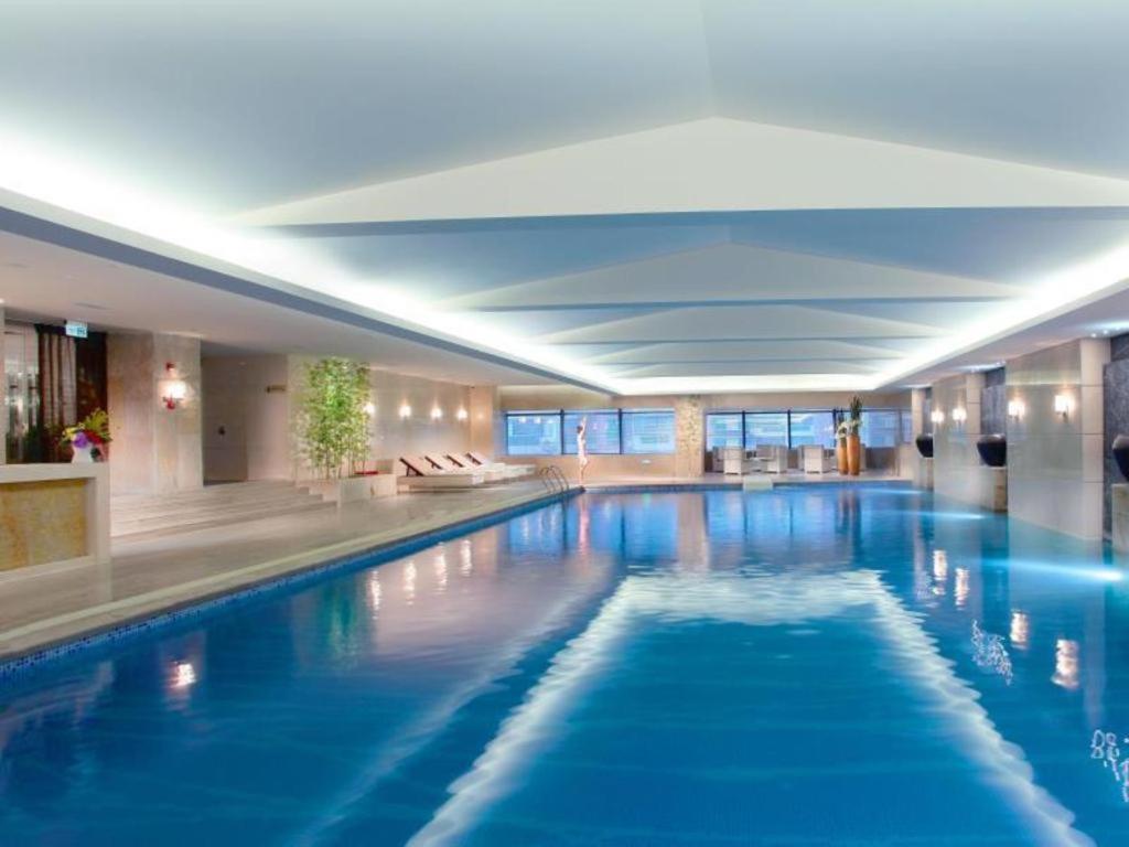 White Swan Hotel Чанша Екстериор снимка