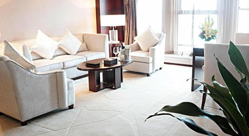 White Swan Hotel Чанша Екстериор снимка